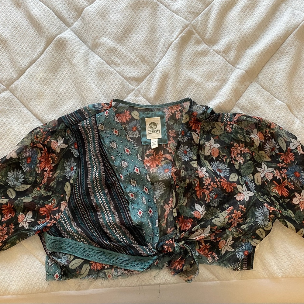 Patterned crop top